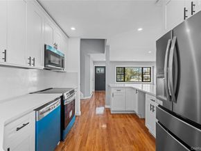 10 Lincoln Street, Farmingdale NY 11735