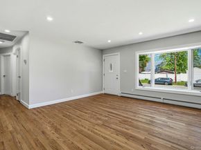 21 Robbins Street, Lindenhurst NY 11757