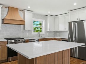 21 Robbins Street, Lindenhurst NY 11757