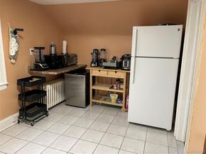 54 McKinley Avenue, Albertson NY 11507