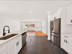 8 Whitebirch Lane, Commack NY 11725
