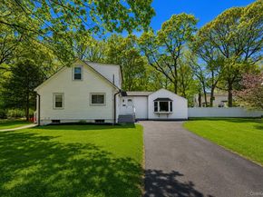 54 Linden Lane, Shirley NY 11967