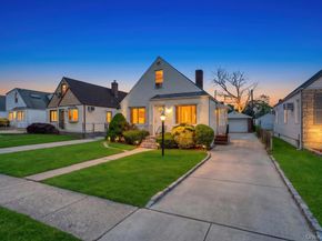8 Francis Court, Elmont NY 11003