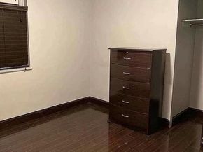 21-06 35th Street 1B, Astoria NY 11105
