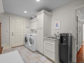 8 Far Hill Lane, Pleasantville NY 10570