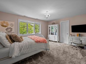 8 Far Hill Lane, Pleasantville NY 10570