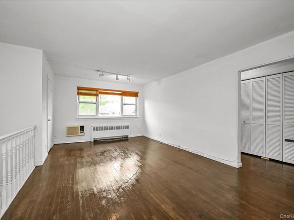 67-44 152nd Street 283B, Flushing NY 11367