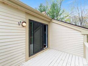 239 Deer Hill Road S, South Salem NY 10590