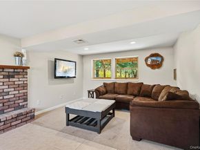 12 Branch Lane, East Setauket NY 11733