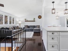 12 Branch Lane, East Setauket NY 11733