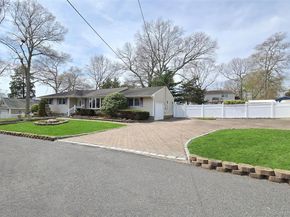 240 N 3rd Street, Ronkonkoma NY 11779