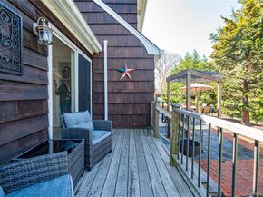 256 4th Avenue, Saint James NY 11780