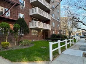 151-20 88th Street 2G, Howard Beach NY 11414
