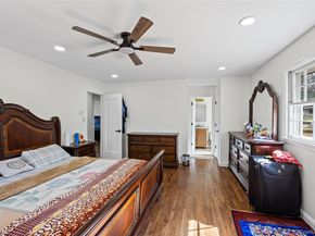 9 Weaver Lane, Dix Hills NY 11746