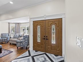 9 Weaver Lane, Dix Hills NY 11746