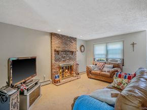 12 Ocean Avenue, East Quogue NY 11942
