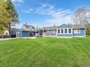 10940 Main Road, East Marion NY 11939