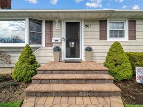 261 N 6th Street, Bethpage NY 11714