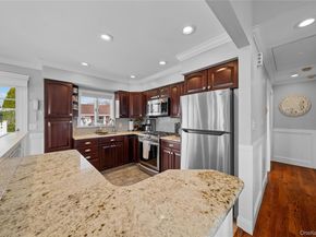 261 N 6th Street, Bethpage NY 11714