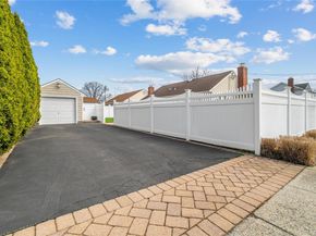 261 N 6th Street, Bethpage NY 11714