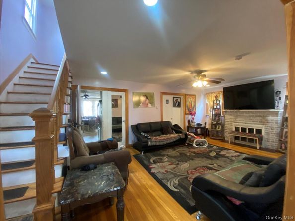 24 Lent Avenue, Hempstead NY 11550