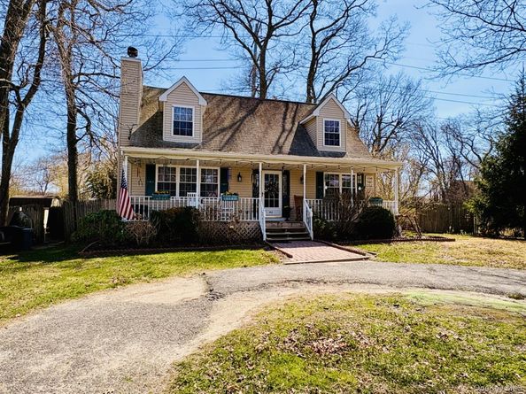 142 King Road, Rocky Point NY 11778