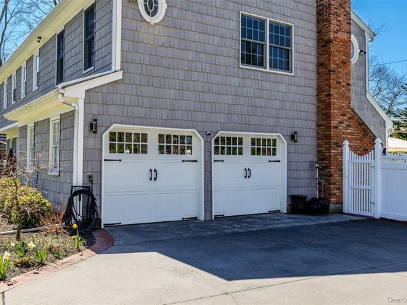 31 Meroke Trail, Port Jefferson NY 11777