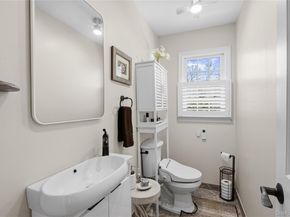 31 Meroke Trail, Port Jefferson NY 11777