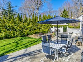 31 Meroke Trail, Port Jefferson NY 11777