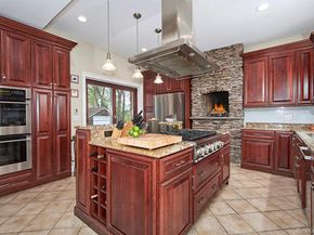 13 Chadwick Road, White Plains NY 10604