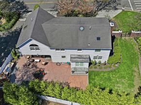 1 Kissam Lane, Glen Head NY 11545