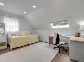 33 Poplar Place, Port Washington NY 11050