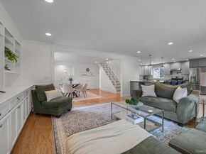 33 Poplar Place, Port Washington NY 11050