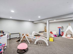 53 Surrey Lane, Plainview NY 11803