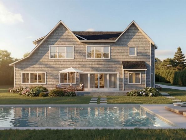 314.2 N Magee Street, Southampton NY 11968