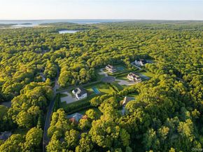 314.2 N Magee Street, Southampton NY 11968