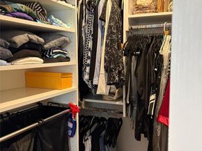 280 GUY LOMBARDO Avenue 5L, Freeport NY 11520