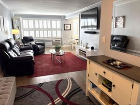 280 GUY LOMBARDO Avenue 5L, Freeport NY 11520