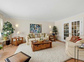 17 Quaker Hill Road, Stony Brook NY 11790