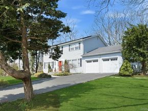 17 Quaker Hill Road, Stony Brook NY 11790