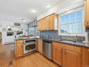 17 Quaker Hill Road, Stony Brook NY 11790
