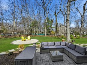 17 Quaker Hill Road, Stony Brook NY 11790