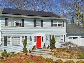 17 Quaker Hill Road, Stony Brook NY 11790