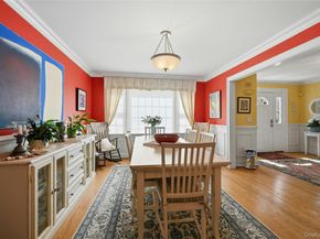 17 Quaker Hill Road, Stony Brook NY 11790