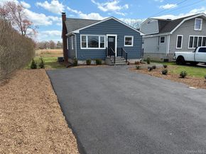 43 Abby Lane, Shirley NY 11967