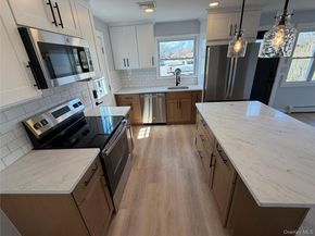 43 Abby Lane, Shirley NY 11967