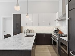 100 Garvies Point Road 1025, Glen Cove NY 11542