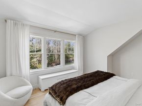 11 Owls Nest Lane, East Hampton NY 11937