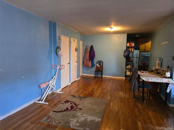 35-10 150 St 6A, Flushing NY 11354