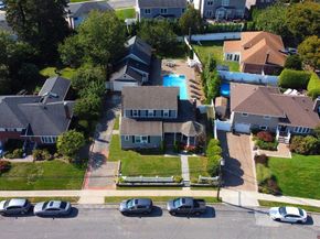 3 Berryhill Lane, Bethpage NY 11714